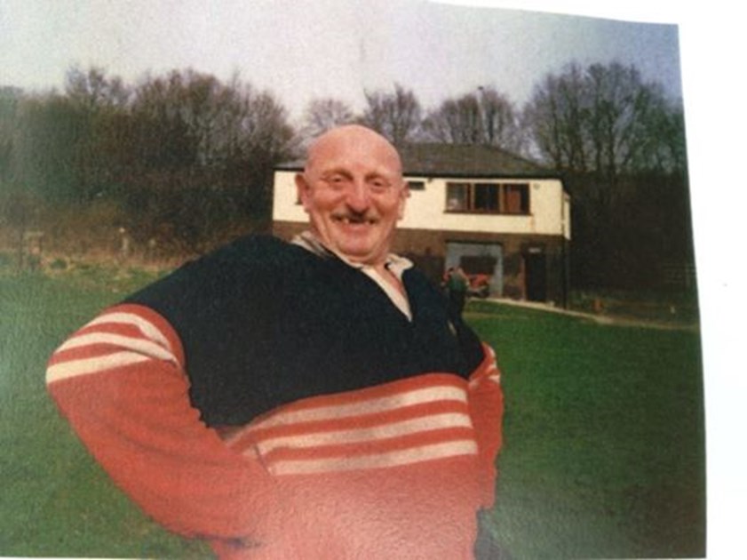 Andrew Fishwick is fundraising for Cancer Research UK