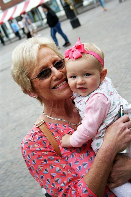 lorna-wood-is-fundraising-for-alzheimer-s-society