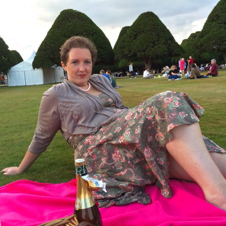 Emma Battcock is fundraising for Dorothy House