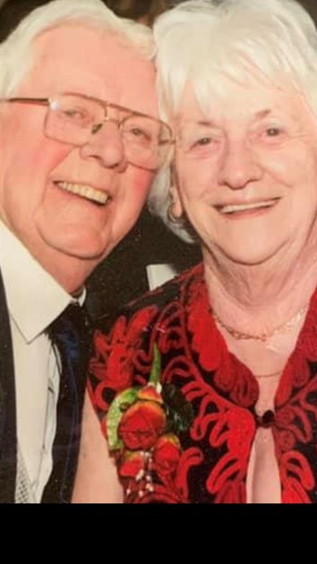 Aimee McNamee is fundraising for Alzheimer's Society