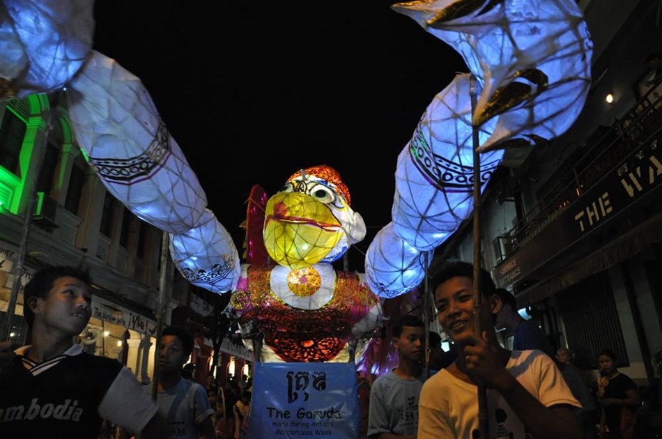 The Giant Puppet Project is fundraising for Globalteer