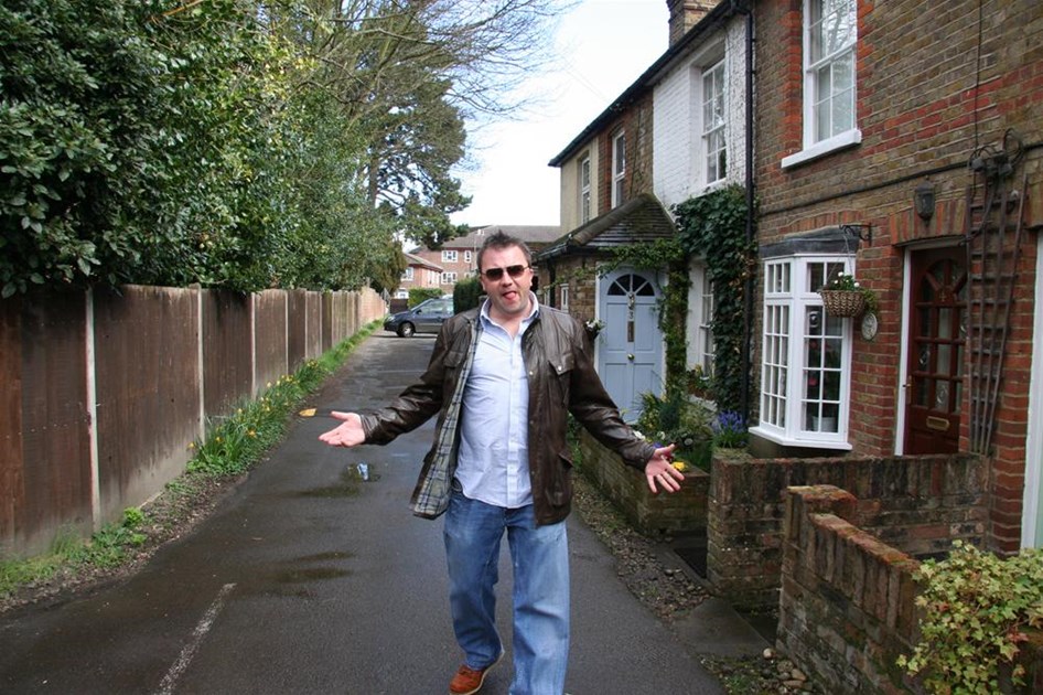 Gary West is fundraising for Helen Rollason Cancer Charity