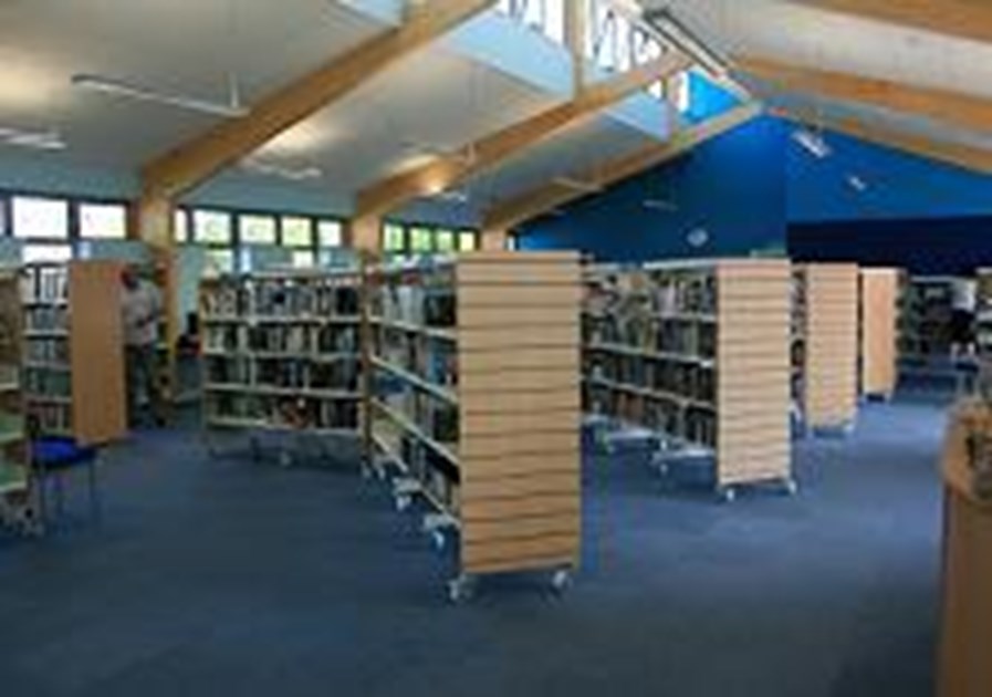 Havering Library Ladies is fundraising for Cancer Research UK