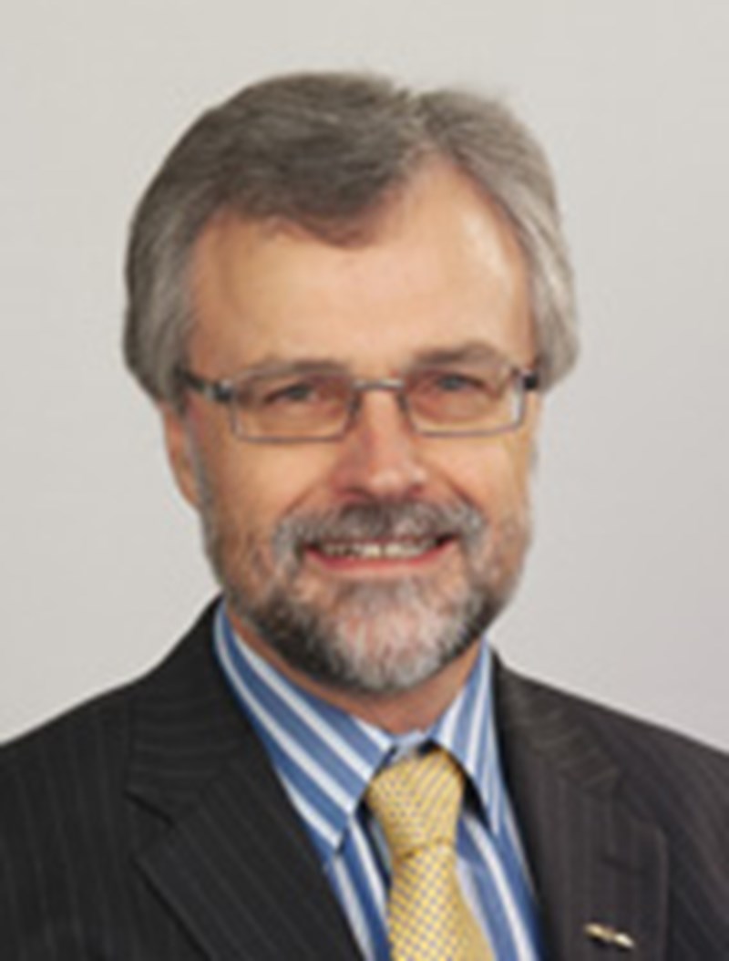 Kim Ewins is fundraising for Hospice in the Weald