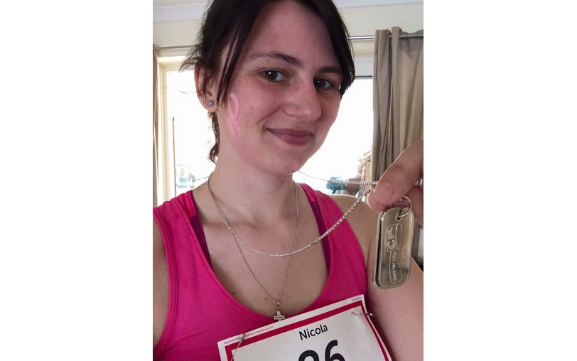 Nicola Thompson is fundraising for Cancer Research UK