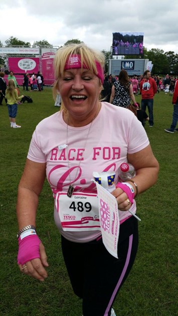 Lorraine Clarke is fundraising for Cancer Research UK
