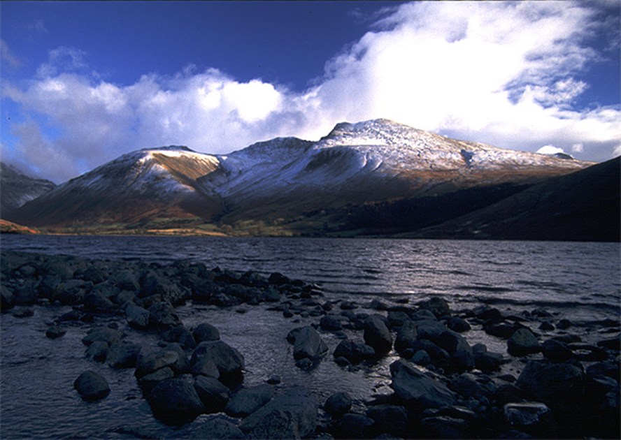 Scafell pike. Скофел-Пайк. Scafell Pike, Lake District. Скофел-Пайк Озёрный край. Scafell Pike England.