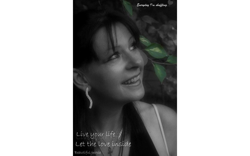 Karen Naylor is fundraising for St Giles Hospice