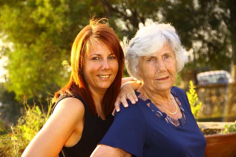 Lindsey Yates is fundraising for Alzheimer's Society