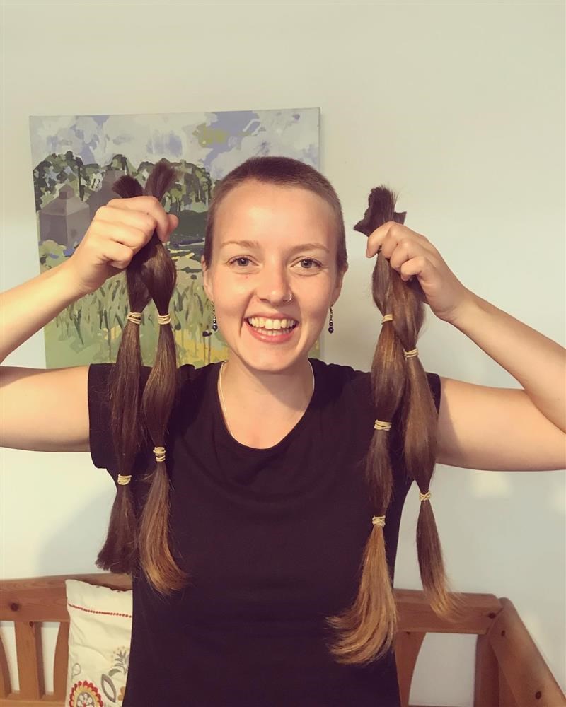 Amy Colledge is fundraising for Macmillan Cancer Support