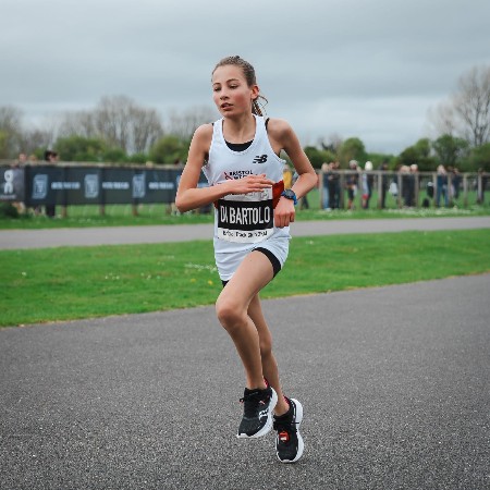 Izzy Di Bartolo-Ward is fundraising for Restless Development