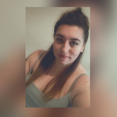 Sophie Brooks is fundraising for Teenage Cancer Trust