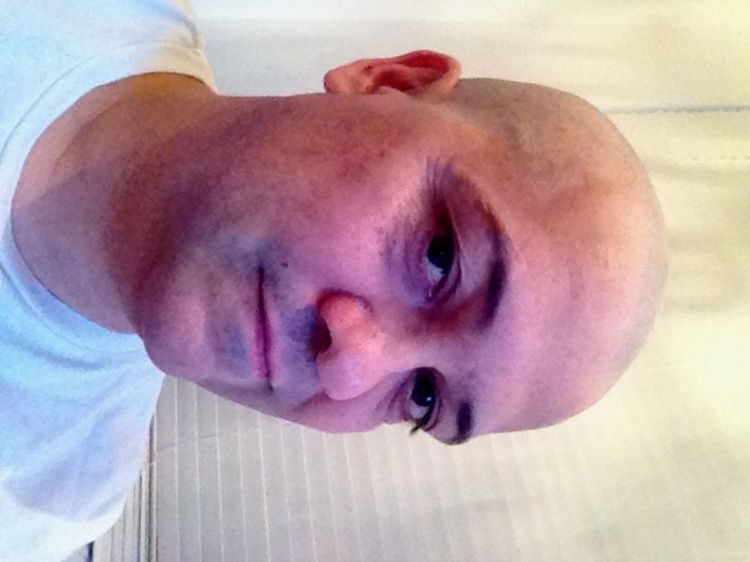 Carlos Mayoral is fundraising for Macmillan Cancer Support