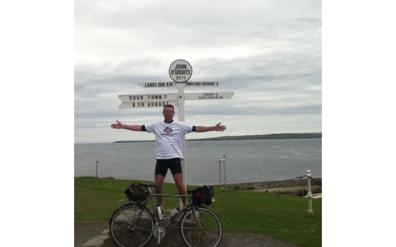 Malcolm Thomson is fundraising for Alzheimer Scotland