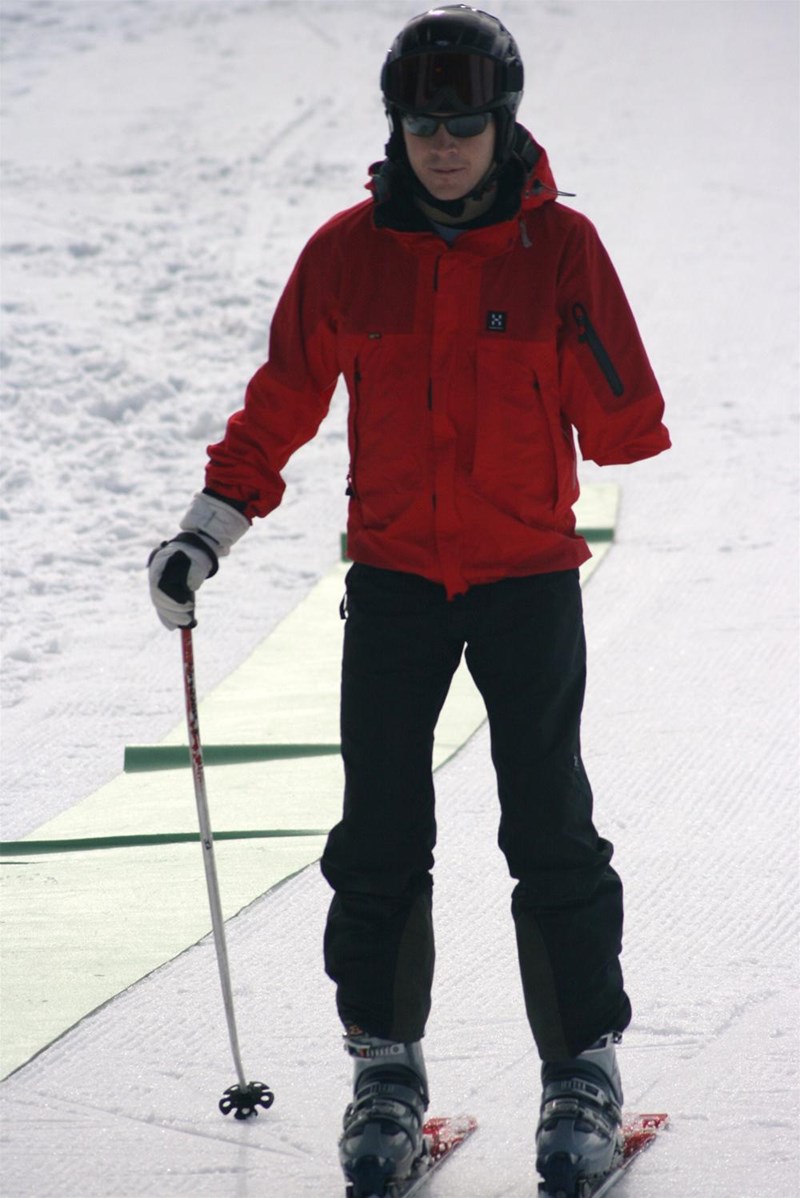 Sally Mendonca Is Fundraising For Disability Snowsport Uk The Skiers