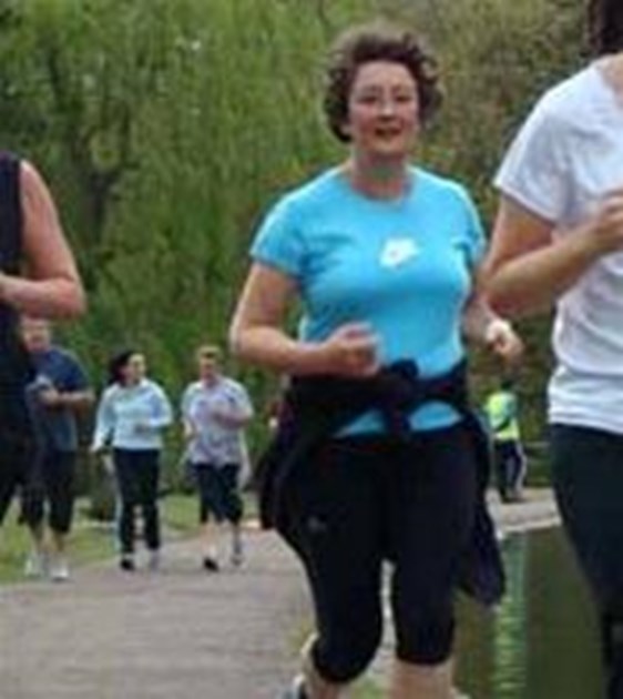 Sarah Leatherbarrow is fundraising for Cancer Research UK