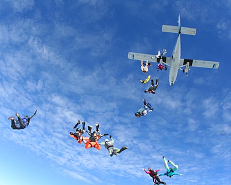 Fly fear. Самолет хиппи. Las Vegas Sky Dive.