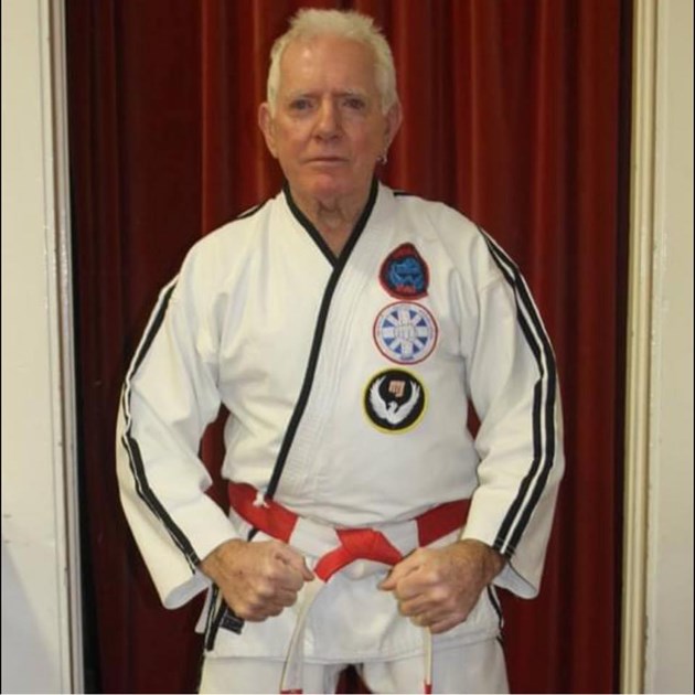 Richard Hatton is fundraising for Cancer Research UK