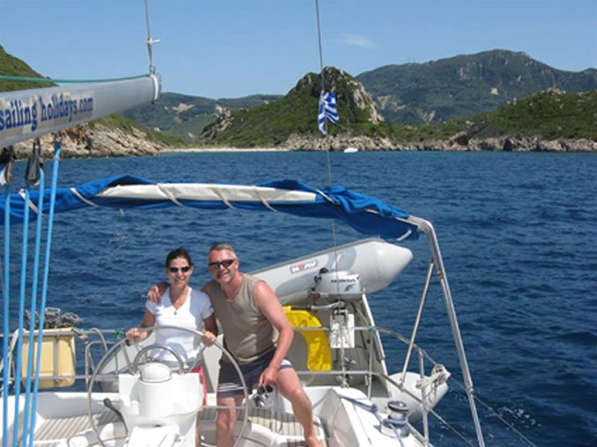 Lynne Bloomfield is fundraising for Cancer Research UK