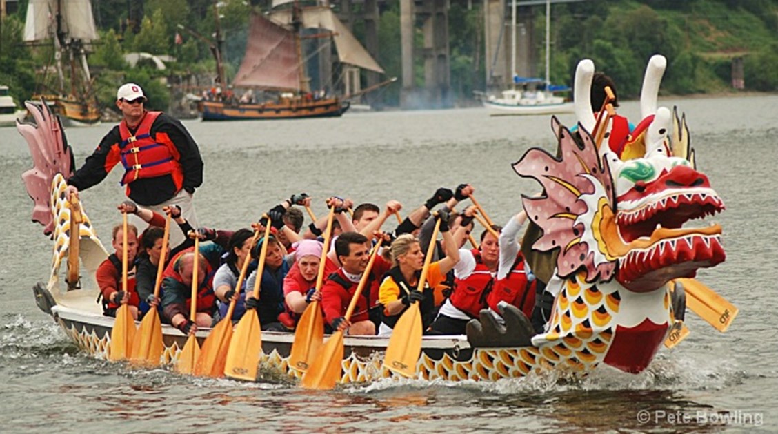 China dragon boat festival. Праздник дуаньу в Китае. Празднику драконьих лодок Дуань-у. Фестиваль драконьих лодок в Китае. Праздник драконьих лодок в Китае.