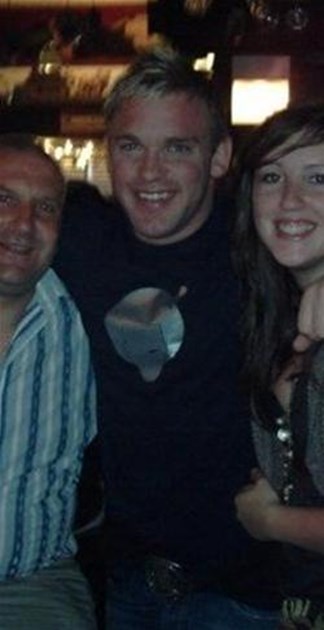 Andrew Connolly is fundraising for International Rescue Corps