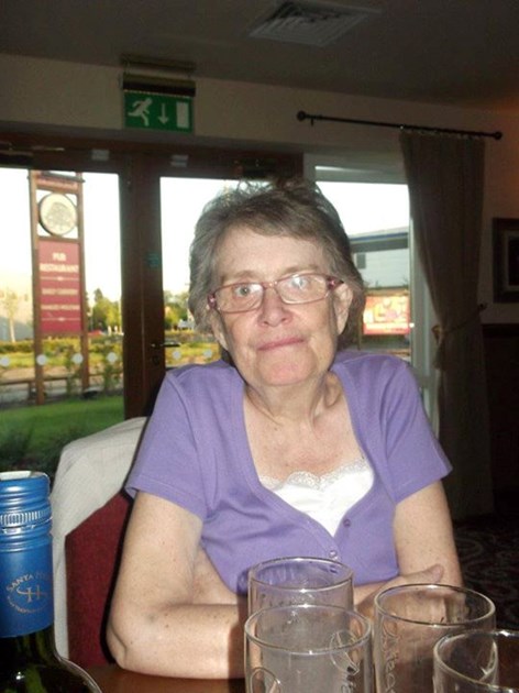 Dawn Evans is fundraising for Cancer Research UK