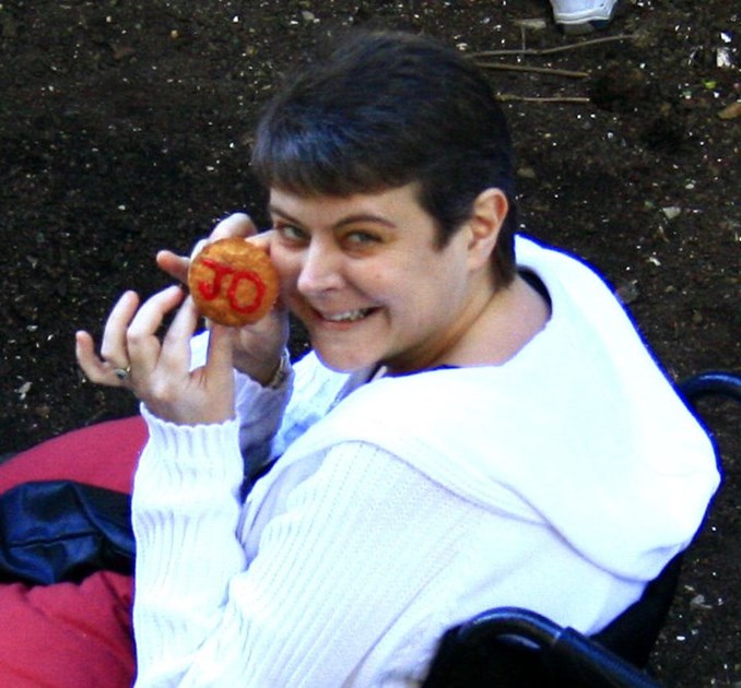 Kim Riddell is fundraising for Cancer Research UK
