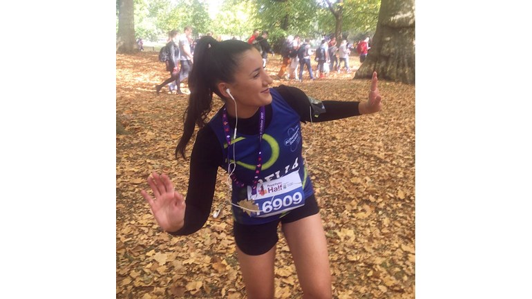 Bella Wade Is Fundraising For Alzheimer S Society - bella s london marathon 2018